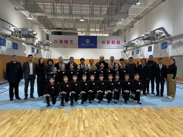 Визит делегации из Якутии в Хэбэйский колледж искусств в Учао (КНР)